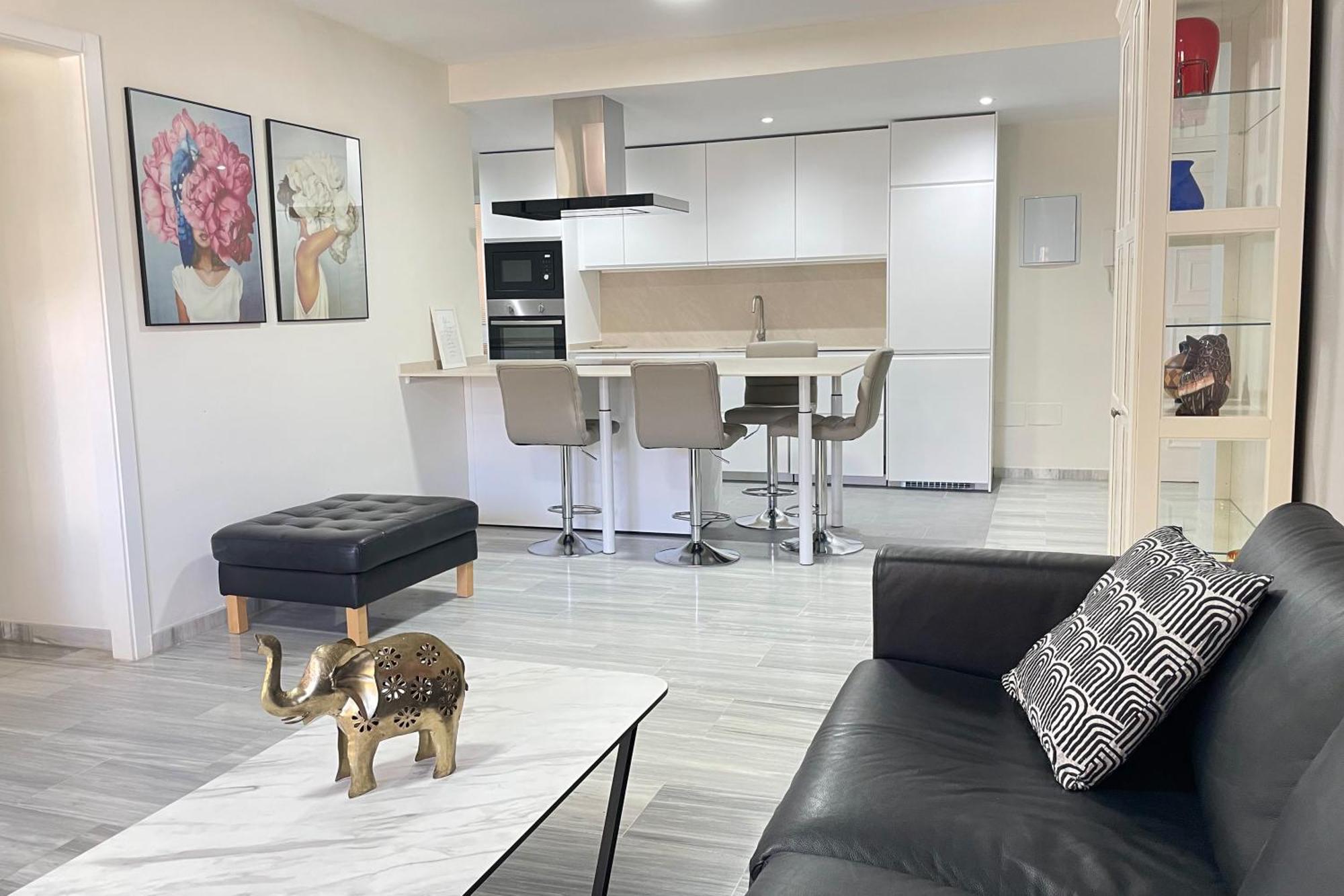 2 Bedroom 2 Bathroom Apartment In The Heart Of Fuengirola With Big Terrace And Free Parking Space Close To Beach Kültér fotó